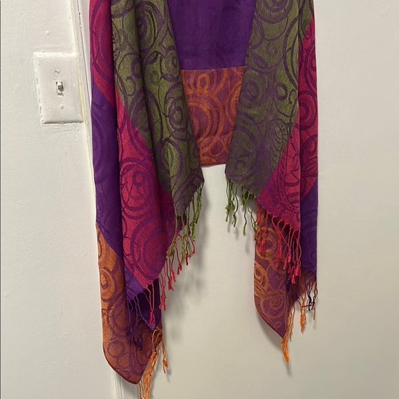 Multicolor Patterned Scarf - Picture 3 of 4
